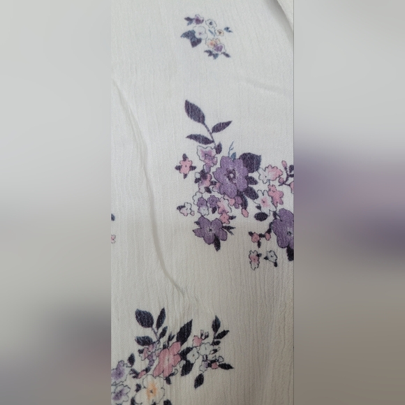CODE X MODE crop top floral blouse. Size small - Picture 5 of 8